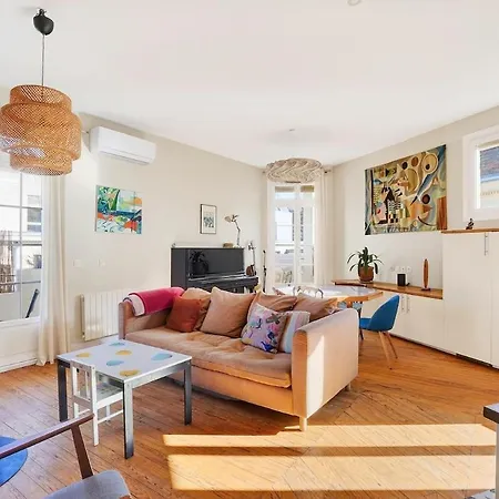 Spacious 2br Flat With Balcony - Historic Center * Bordeaux